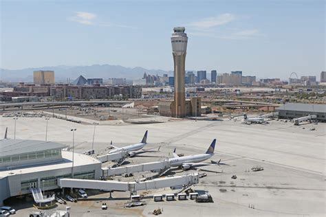 A 4K Tour of Las Vegas's McCarran International Airport (LAS) Kenneth …